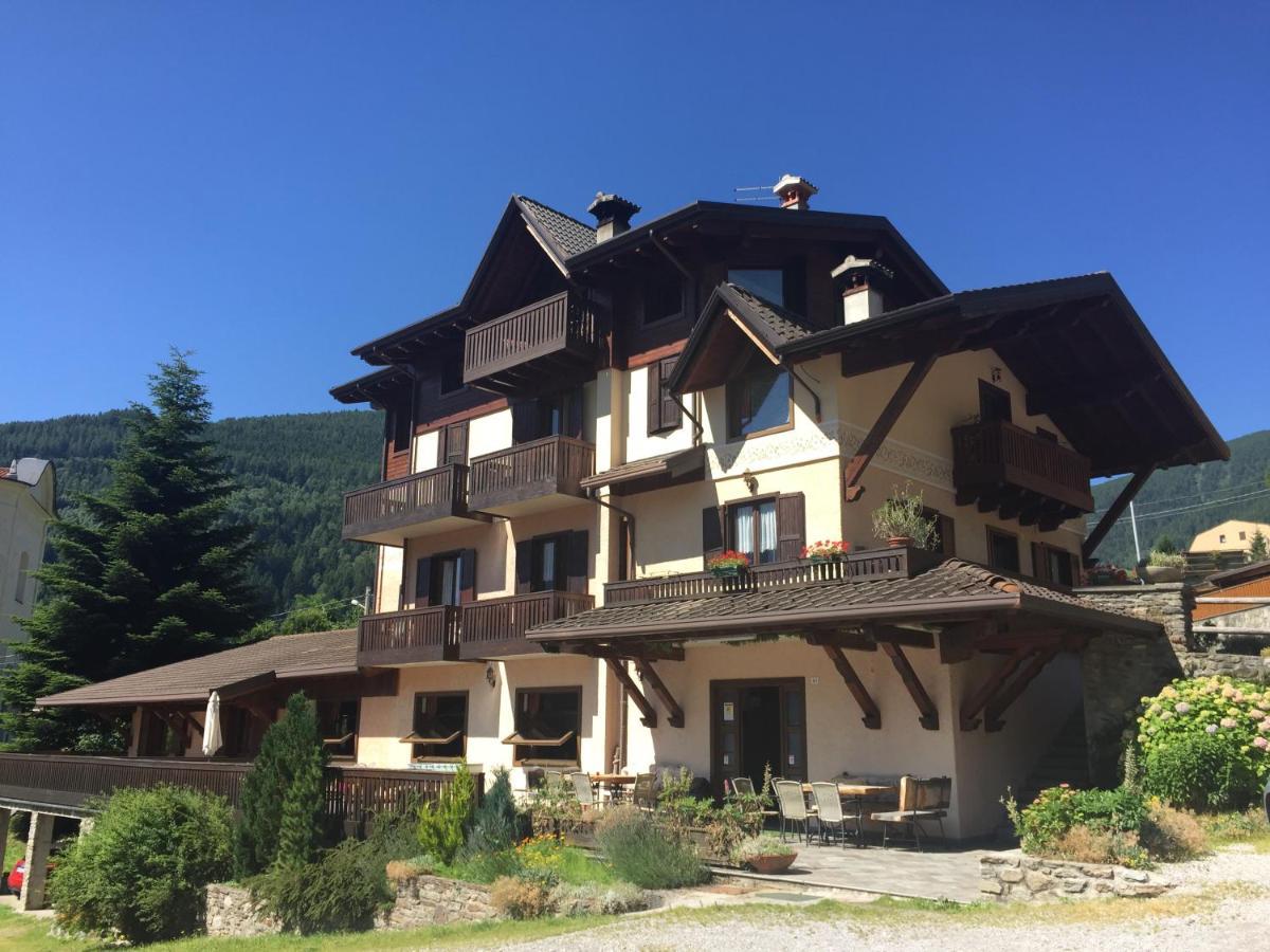 Albergo Quai Monno Eksteriør billede