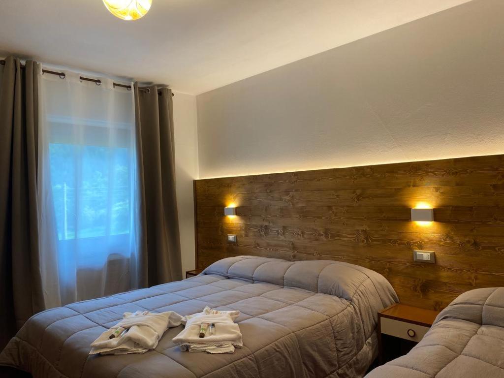 Albergo Quai Monno Eksteriør billede