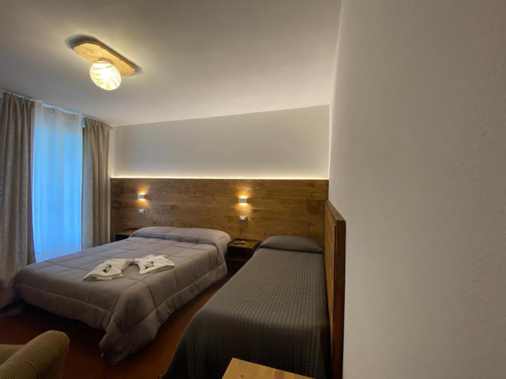 Albergo Quai Monno Eksteriør billede