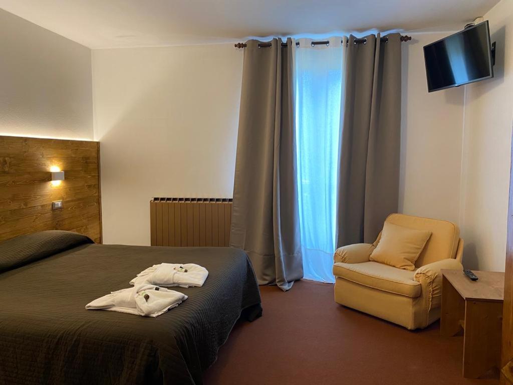 Albergo Quai Monno Eksteriør billede